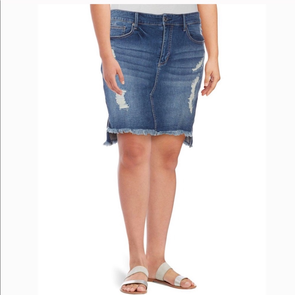 Distress Maternity Skirt Denim by Seven7,Sz 12, 14 - Picture 3 of 6